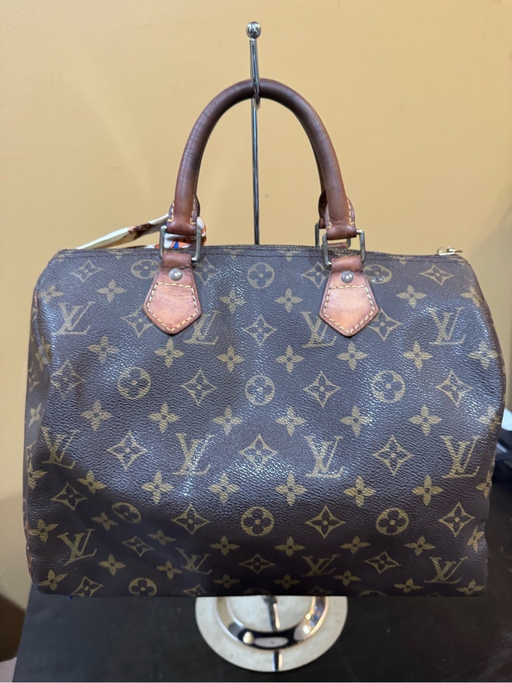 Louis Vuitton Speedy 30 Monogram Satchel with Blue & Cream Scarf COA - Picture 7 of 16